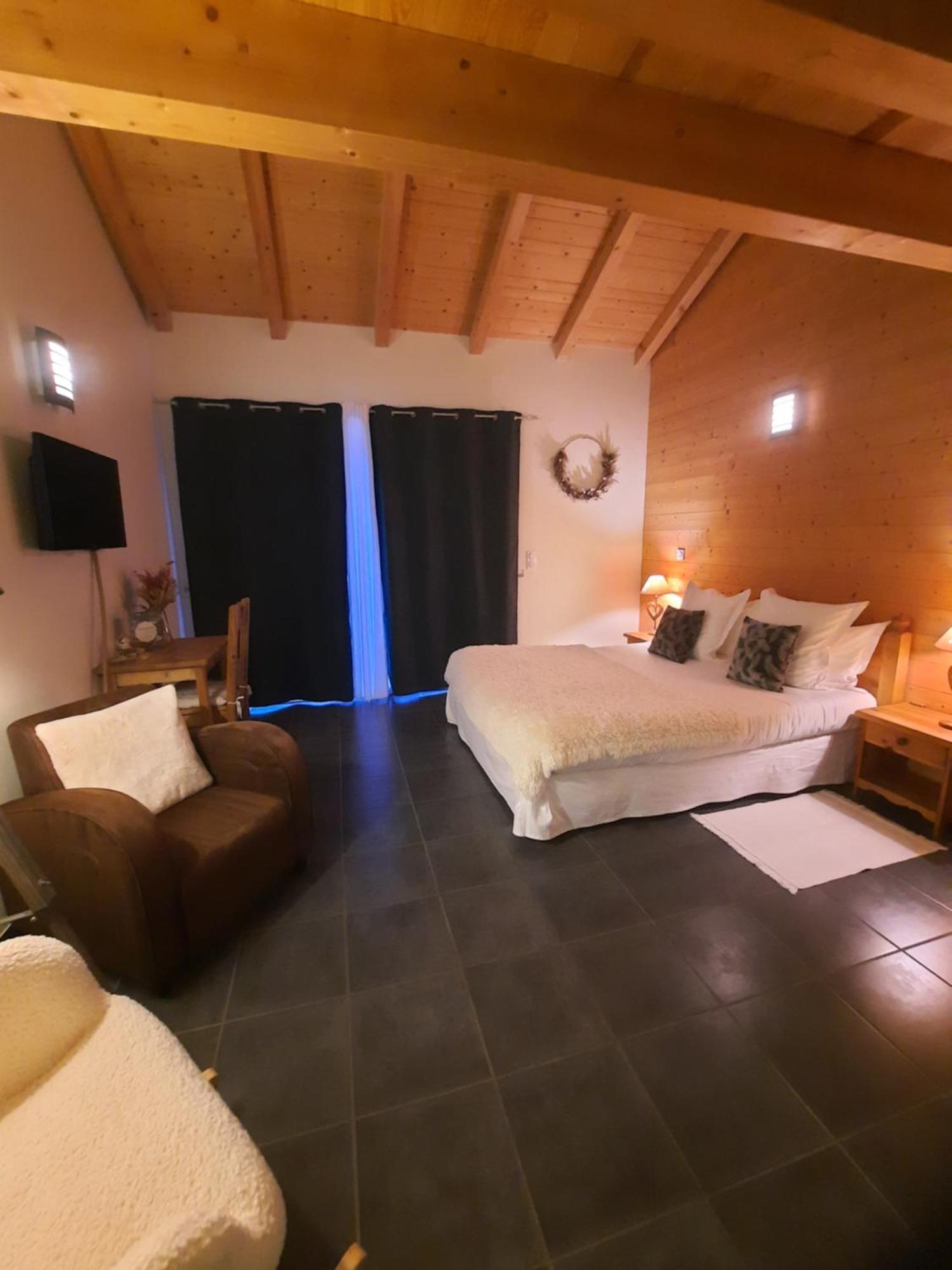 Au Coeur Des Lacs - Chambres D'Hotes Gerardmer Room photo
